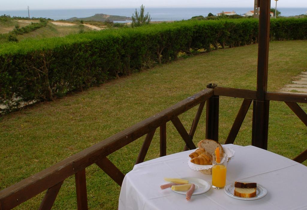 ホテル Parque De Campismo Da Ilha Do Pessegueiro ポルト・コーヴォ 部屋 写真